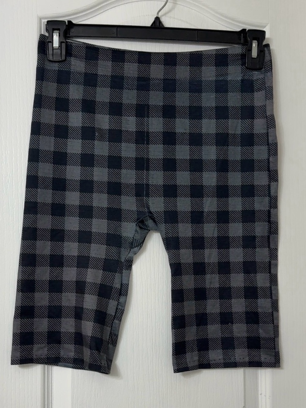 G21 gray black plaid bike shorts soft stretchy high waisted size 1x/2x